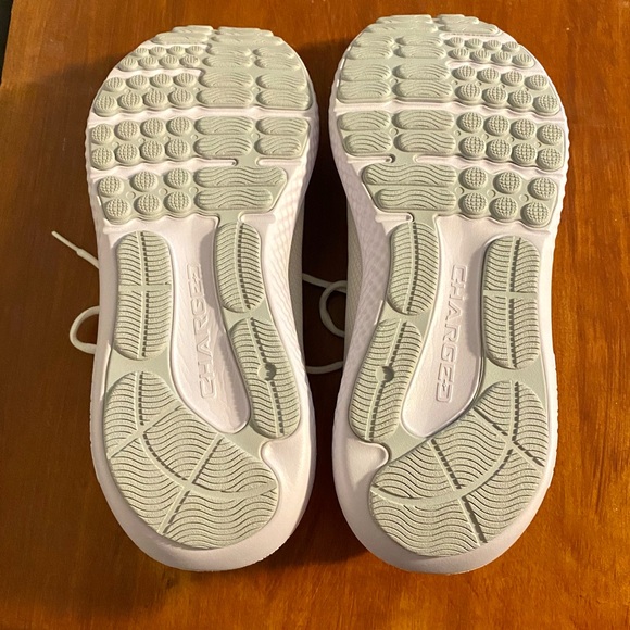 Under Armour Charged Surge 4 Running Shoes NIB - Picture 12 of 15